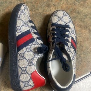 KIDS AUTHENTIC GUCCI ACE SUPREME SNEAKERS !!!!!